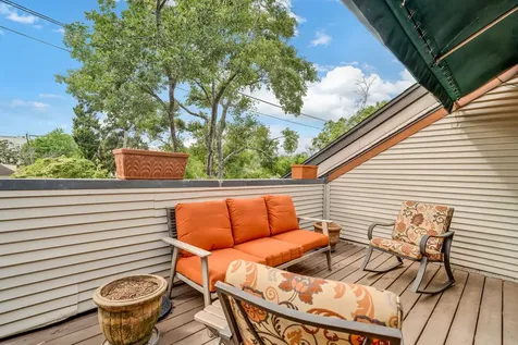 5084 Augusta Street Houston TX 77007