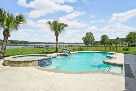 32318 Spinnaker Run Magnolia TX 77354