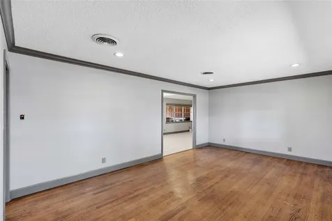 528 Beresford Street Houston TX 77015