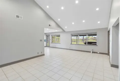 528 Beresford Street Houston TX 77015