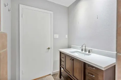 528 Beresford Street Houston TX 77015