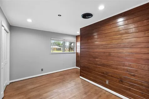 528 Beresford Street Houston TX 77015