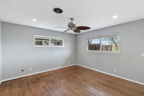 528 Beresford Street Houston TX 77015