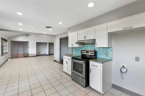 528 Beresford Street Houston TX 77015