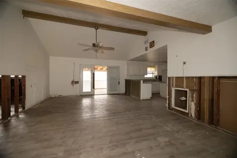 86 County Road 319 Cleveland TX 77327