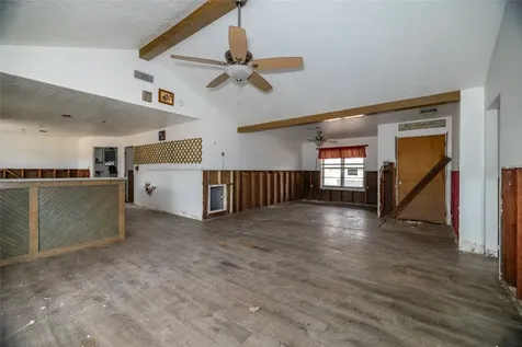 86 County Road 319 Cleveland TX 77327