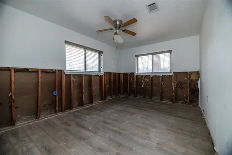 86 County Road 319 Cleveland TX 77327