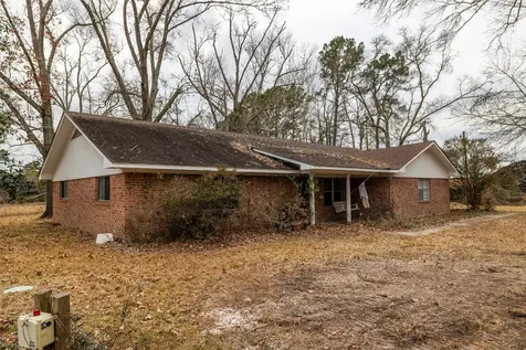 86 County Road 319 Cleveland TX 77327