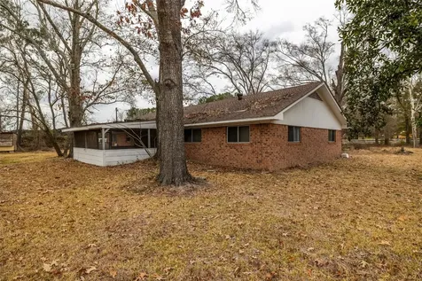 86 County Road 319 Cleveland TX 77327