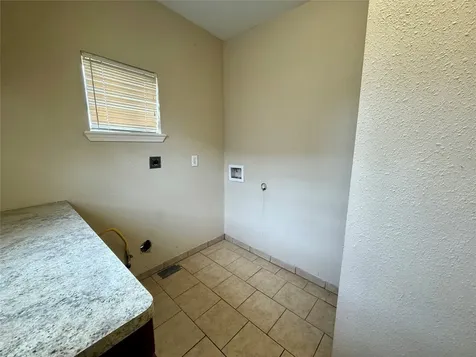 429 W 2nd Street Freeport TX 77541