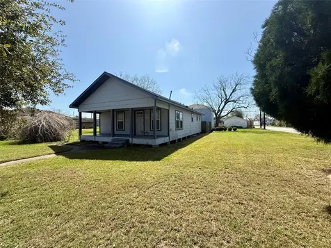 429 W 2nd Street Freeport TX 77541