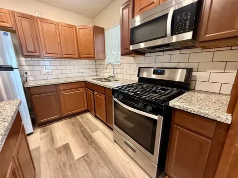 429 W 2nd Street Freeport TX 77541