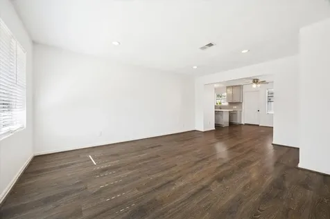 4404 Vivian Street Bellaire TX 77401