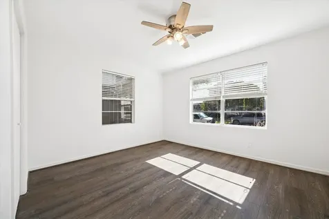 4404 Vivian Street Bellaire TX 77401