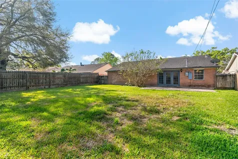 5806 Ludington Drive Houston TX 77035