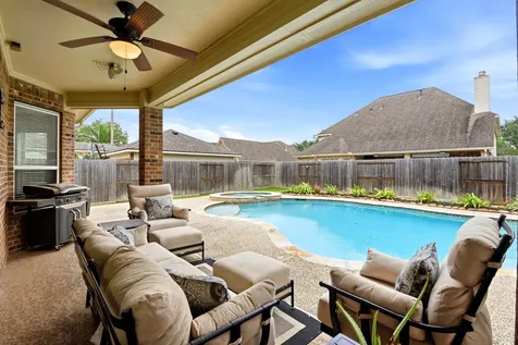 2905 Green Forest Lane Pearland TX 77581