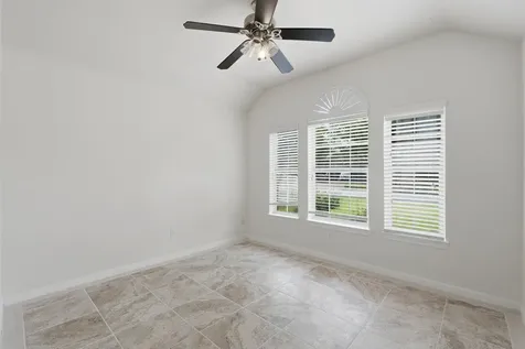 1004 Oak Glen Drive Conroe TX 77378