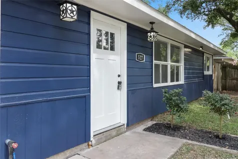 527 Gardenia Street Lake Jackson TX 77566