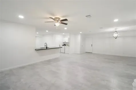 527 Gardenia Street Lake Jackson TX 77566