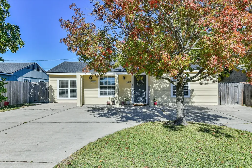 3015 Fern Street Pasadena TX 77503