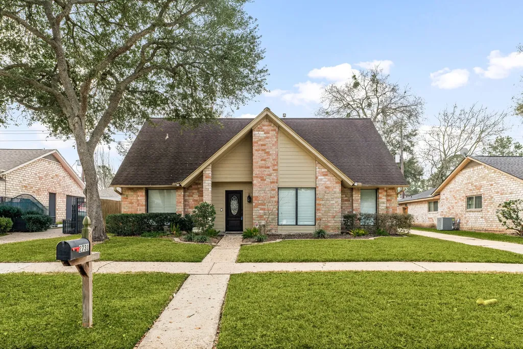 2731 Field Line Drive Sugar Land TX 77479