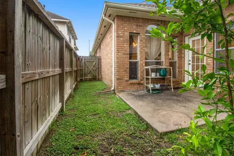 10618 Spring Brook Drive Houston TX 77041