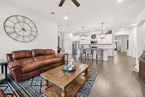 2223 Tonkawa Trail Katy TX 77493