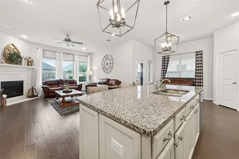 2223 Tonkawa Trail Katy TX 77493