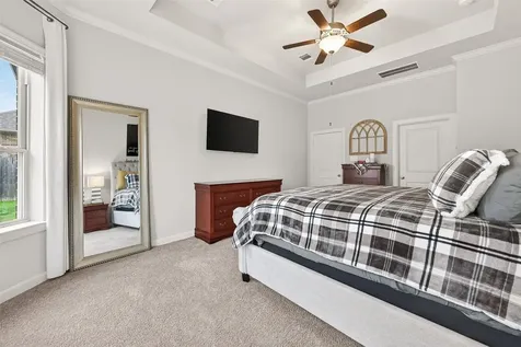 2223 Tonkawa Trail Katy TX 77493
