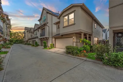 2027 Paul Quinn Street Houston TX 77091