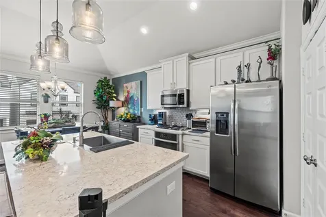 2027 Paul Quinn Street Houston TX 77091