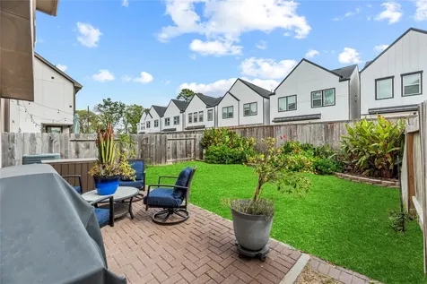 2027 Paul Quinn Street Houston TX 77091