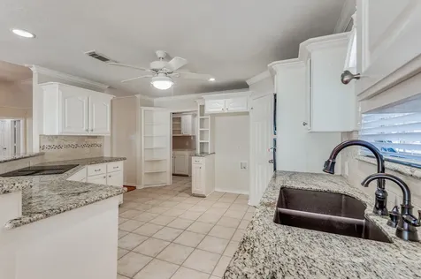 341 Sam Houston Loop Point Blank TX 77364