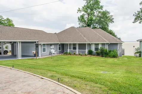 341 Sam Houston Loop Point Blank TX 77364