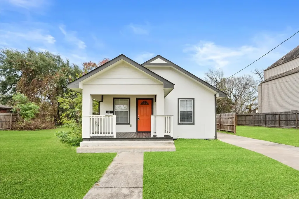 2821 Holman Street Houston TX 77004