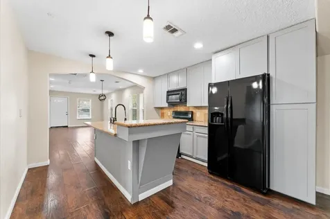2821 Holman Street Houston TX 77004