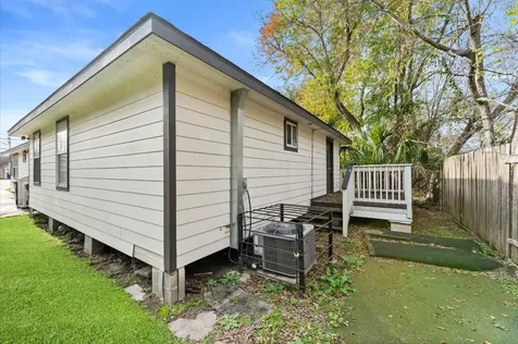 2821 Holman Street Houston TX 77004