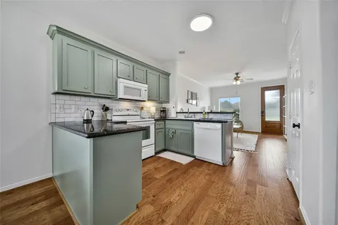 12718 Pine Woods Street Tomball TX 77375