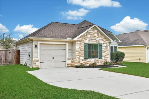 12718 Pine Woods Street Tomball TX 77375