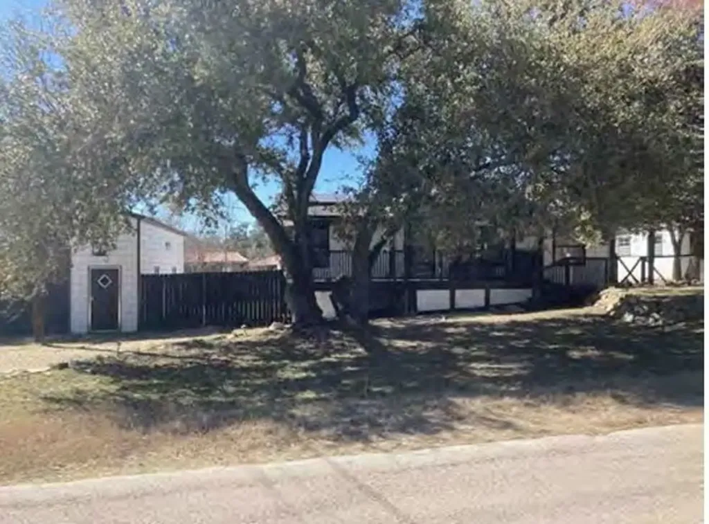 250 E Clark Street Canyon Lake TX 78133
