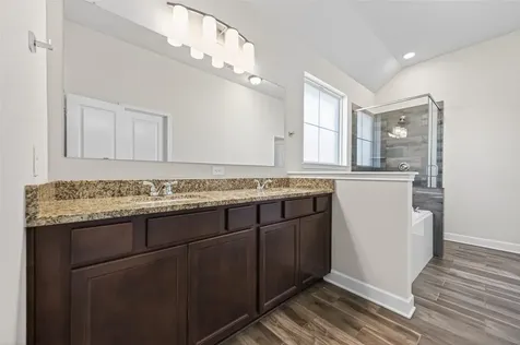917 Farm Path Brenham TX 77833
