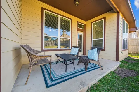 917 Farm Path Brenham TX 77833