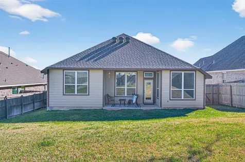 917 Farm Path Brenham TX 77833