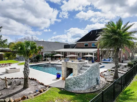 2700 Spurlock Road Nederland TX 77627