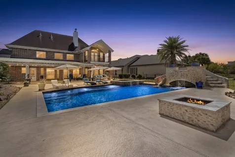 2700 Spurlock Road Nederland TX 77627