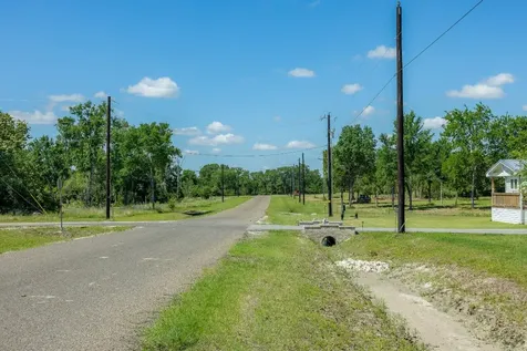 6681 Atakapan Trail Bedias TX 77831