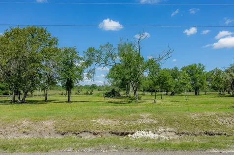 6681 Atakapan Trail Bedias TX 77831