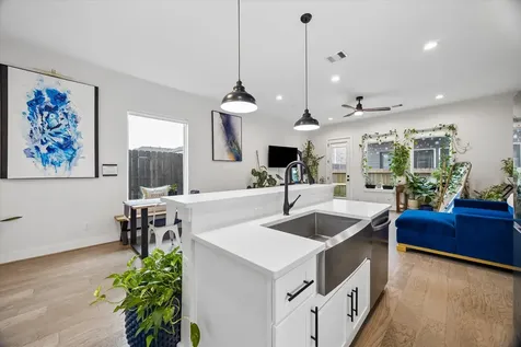 2625 Paul Quinn Street B Houston TX 77091
