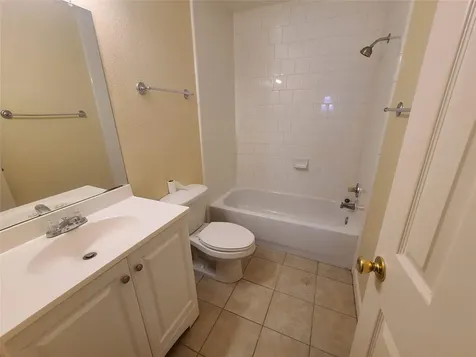 1523 Heights Boulevard 5 Houston TX 77008