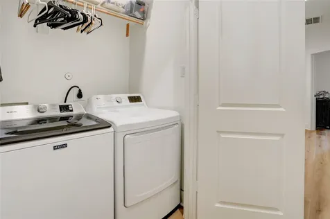 2013 Cochran Street Houston TX 77009